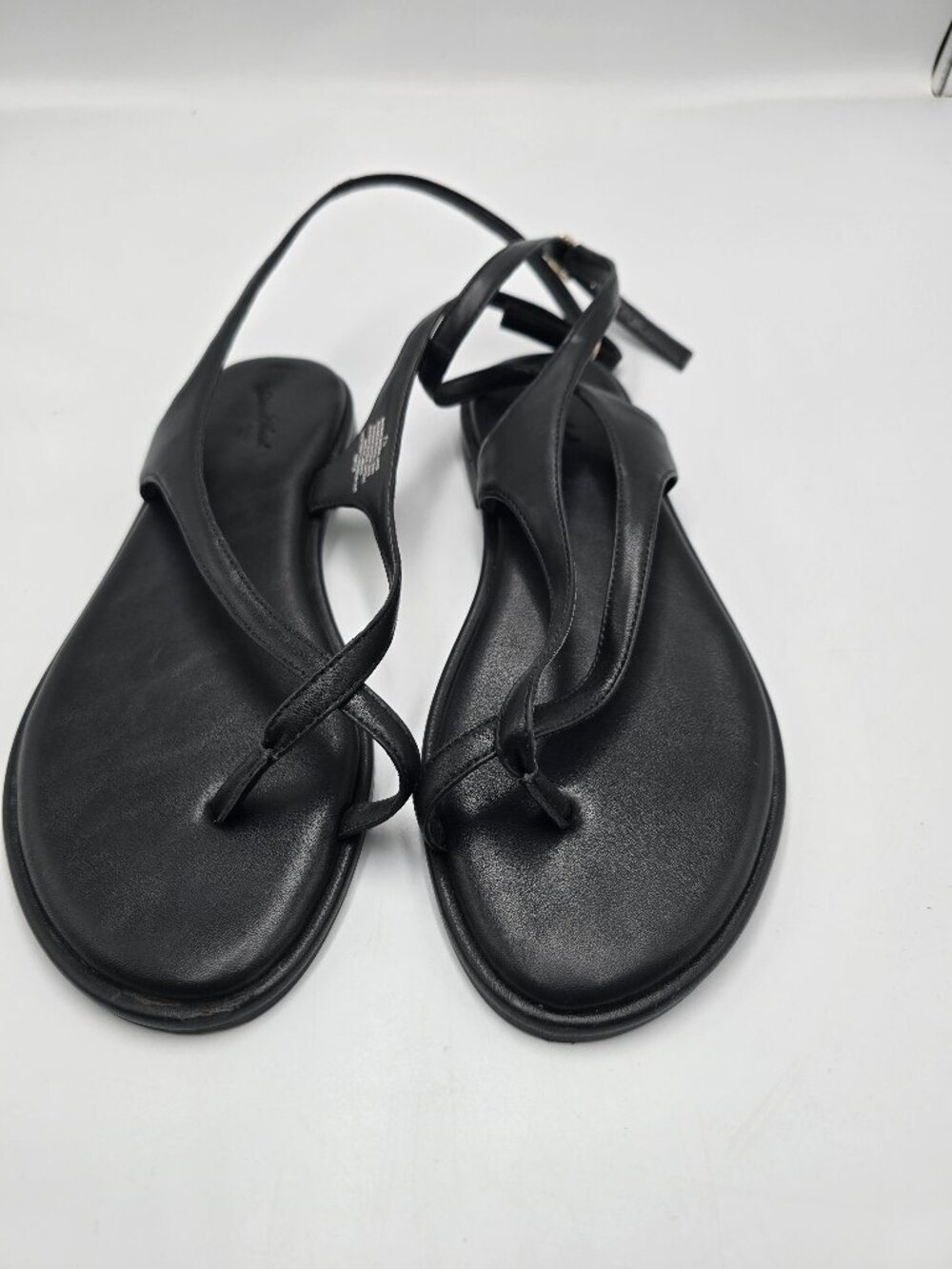 Universal Thread Sandal